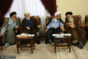 حاشیه های تجدید میثاق اعضای مجلس خبرگان رهبری با آرمان های امام خمینی (س)