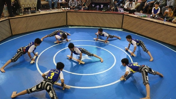 پیکارهای پهلوانی و زورخانه ای نونهالان کشور در همدان آغاز شد