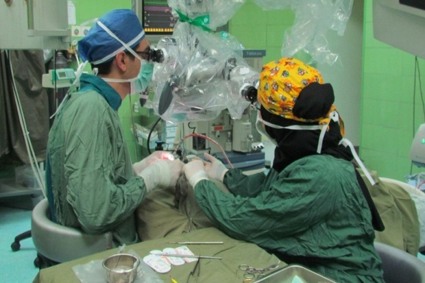 عمل جداسازی مجرای ادرار یک کودک با موفقیت انجام شد