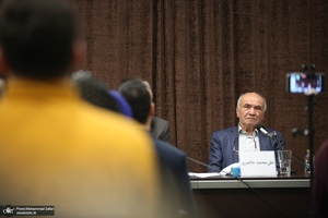 نشست نقد و بررسی کتاب «نبرد قدرت در ایران در دوره جمهوری اسلامی»