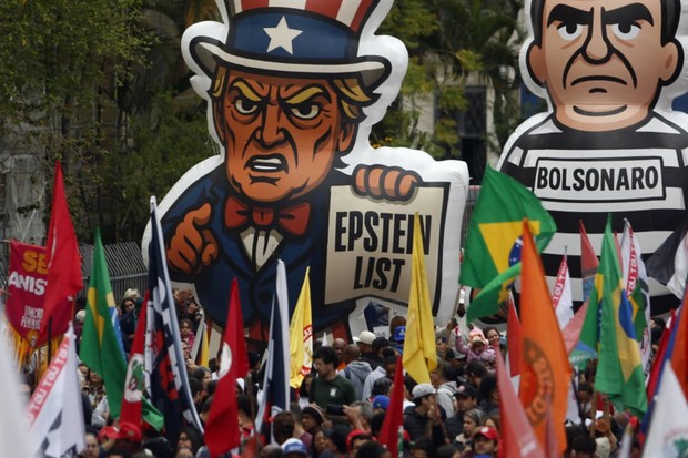 برزیل و دموکراسی اش در برابر ترامپ و دیکتاتوری‌اش