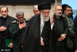 مراسم بزرگداشت شهید حاج قاسم سلیمانی و همرزمانش در حسینیه امام خمینی (ره)