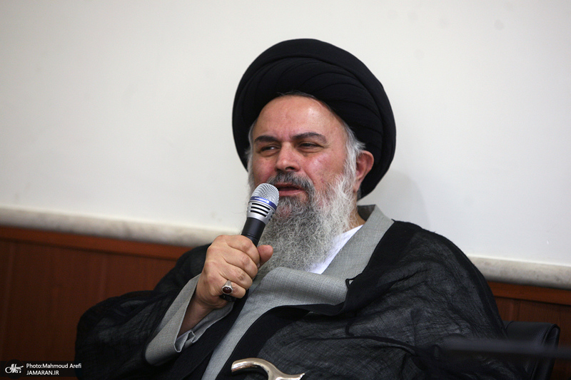 آیت الله موسوی بجنوردی