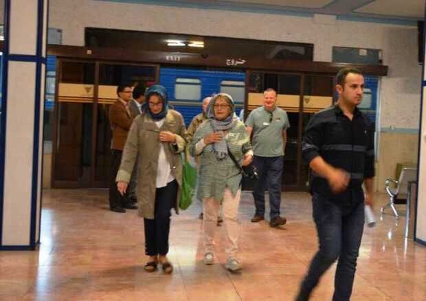 قطار گردشگری عقاب‌ طلایی به یزد رسید