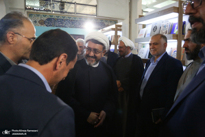 حضور حجت الاسلام و المسلمین علی کمساری در سی و ششمین نمایشگاه کتاب تهران