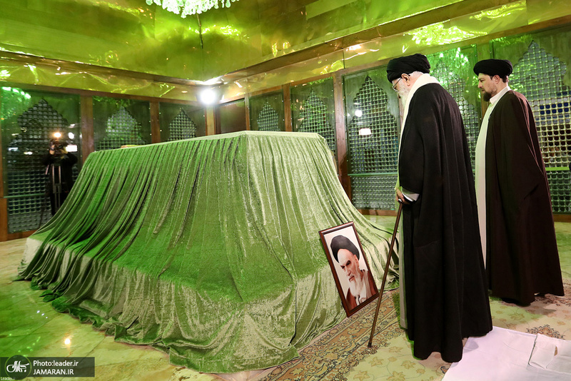 حضور رهبر معظم انقلاب در مرقد مطهر امام خمینی(س) و گلزار شهیدان