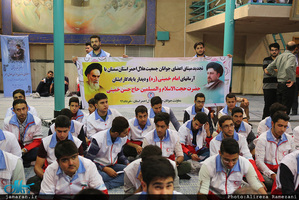 تجدید میثاق جوانان هلال احمر با آرمان های حضرت امام و دیدار با سید حسن خمینی