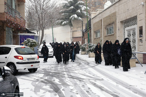 بازدید جمعی از دانش آموزان از بیت امام خمینی (س) در جماران 1