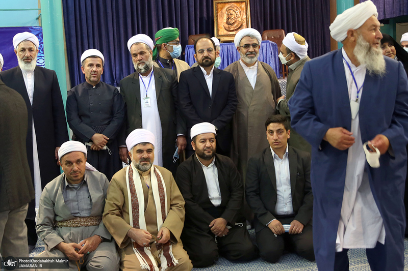 بازدید جمعی از امامان جمعه، روحانیون، علما، فضلا و مدرسین حوزه های علمیه اهل تسنن از جماران