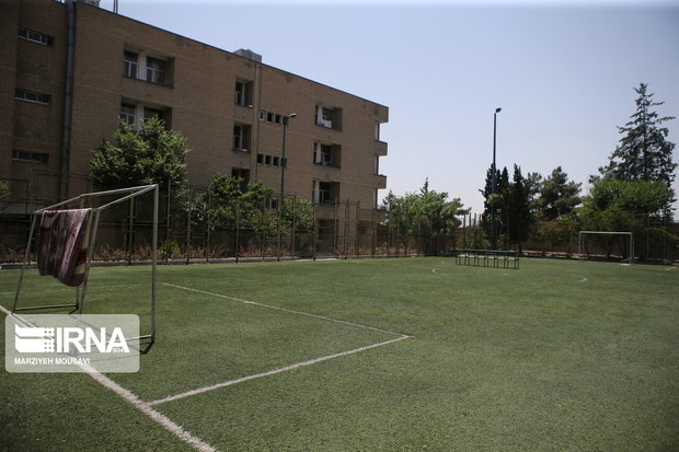 ۱۲ زمین چمن مصنوعی فوتبال در مدارس کهگیلویه و بویراحمد ساخته می شود