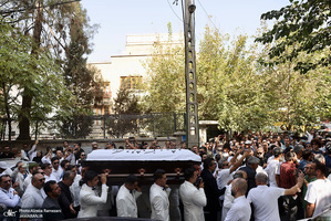 مراسم تشییع ناصر تقوایی