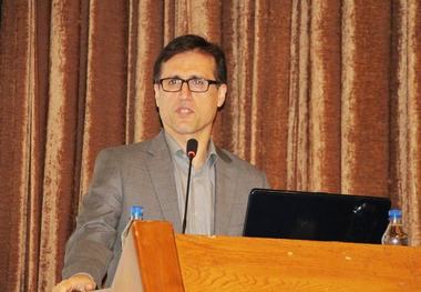 اشتغال فراگیر با حمایت بانک ها محقق می شود