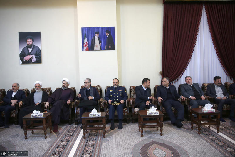 حاشیه تجدیدمیثاق رئیس جمهور و اعضای دولت با آرمان‌های بنیانگذار جمهوری اسلامی ایران