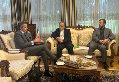 وزارت خارجه: گروسی با عراقچی در مورد مذاکرات هسته‌ای ایران-آمریکا گفت‌وگو کرد