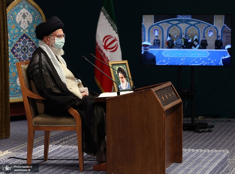 ارتباط تصویری فرمانده کل قوا با مراسم مشترک دانش‌آموختگی دانشجویان دانشگاه‌های افسری