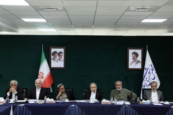 بررسی  شروط ایران برای بازگشایی تنگه هرمز با حضور عراقچی