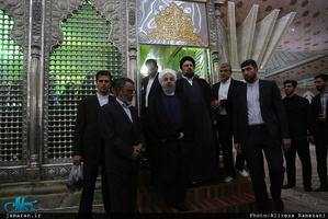 تجدید میثاق رئیس جمهور و هیات دولت با آرمان حضرت امام(س) 