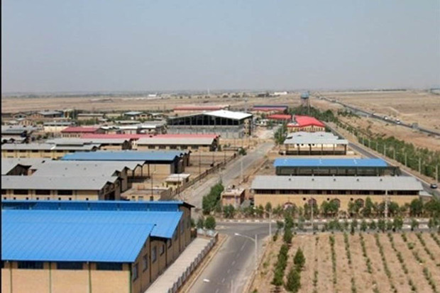 200 هزار میلیارد ریال وام به واحدهای صنعتی پرداخت می شود