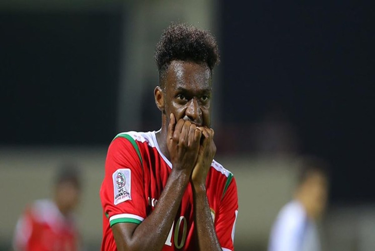 هافبک تیم ملی عمان بازی با ژاپن را از دست داد