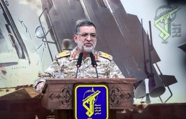 سخنگوی سپاه: در ۲ روز اول جنگ ۶۵۰ نظامی آمریکایی کشته و زخمی شدند/ ناو آبراهام لینکلن به سمت جنوب شرقی اقیانوس هند متواری شد