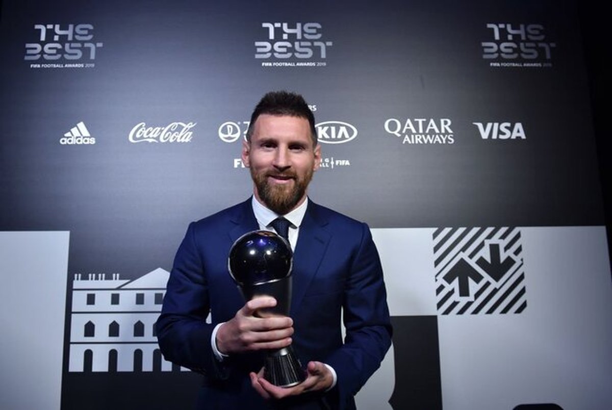 مسی بهترین بازیکن سال فوتبال جهان شد + فهرست برندگان