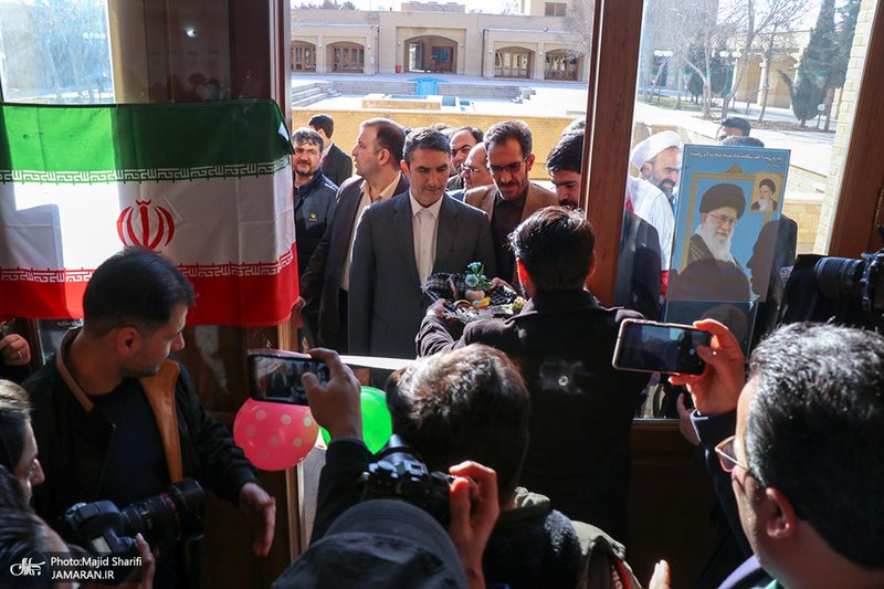 آیین نواختن زنگ انقلاب در بیت تاریخی حضرت امام(س) در خمین