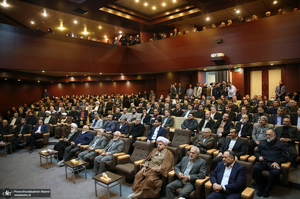 دیدار رئیس، مدیران و جمعی از کارکنان کمیته امداد امام خمینی (ره) با سید حسن خمینی