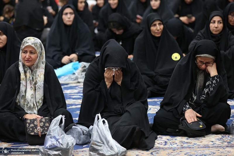 مراسم سوگواری شب اربعین حسینی(ع) در حرم امام خمینی(س)