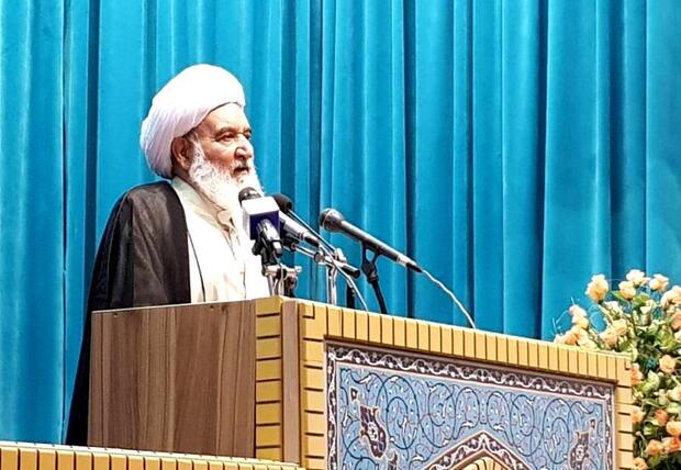 دستگاه قضا و اطلاعات به واگذاری سیلوهای استان رسیدگی کنند