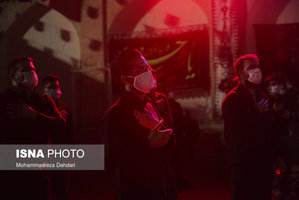 عزاداری شب چهارم محرم در مجاورت ارگ کریمخانی