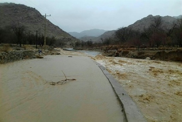 تمام جاده های یزد به جز 2 مسیر روستایی باز و تردد ادامه دارد