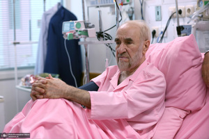 عیادت اقای خاتمی 1