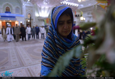 ادای احترام رئیس مجلس ایالت بلوچستان پاکستان به مقام شامخ امام خمینی(س)