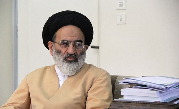 مشاور رئیس جمهور: این نسل فرزندان آموزش و پرورش نیست؛ فرزندان فضای مجازی است/ روحانیت پرنفوذترین و پرقدرت‌ترین جریانی است که می‌تواند در جامعه مؤثر باشد؛ ما افرادی نیستیم که بخواهیم از این صحنه خارج شویم