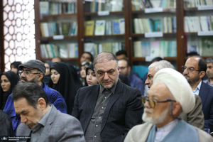 دیدار کارکنان موسسه تنظیم و نشر آثار امام خمینی (س) با حجت الاسلام و المسلمین علی کمساری