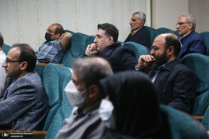 سلسله نشست های دینداری و دین گریزی در ایران امروز / بیژن عبدالکریمی