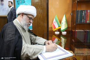 بازدید نماینده آیت الله العظمی یعقوبی از جماران / قیس طایی