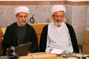 اندیشه های اخلاقی امام خمینی در شرح حدیث جنود عقل و جهل - فاطمه طباطبایی