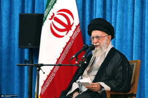 حضور شخصیت‌های سیاسی و مسئولان کشوری و لشکری در مراسم سالگرد ارتحال حضرت امام خمینی (س) -3