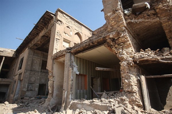 عضو شورای شهرشیراز:نمی توان به سادگی ازتخریب خانه های تاریخی گذشت