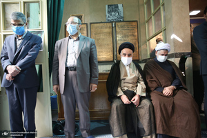 مراسم تشییع حجت الاسلام و المسلمین محتشمی پور در حسینیه جماران