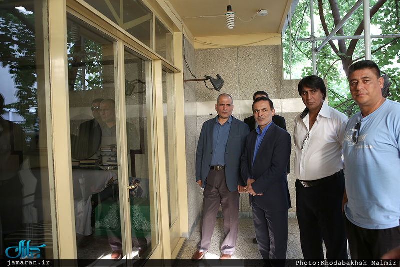 بازدید معاون وزیر مبارزه با مواد مخدر کشور افغانستان از بیت امام خمینی (س) در جماران