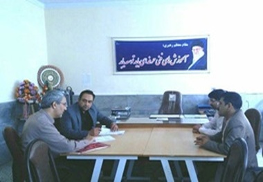 جلسه هم اندیشی بین مرکز آموزش فنی و حرفه‌ای غدیر خم  بروجرد و کمیته امداد این شهرستان