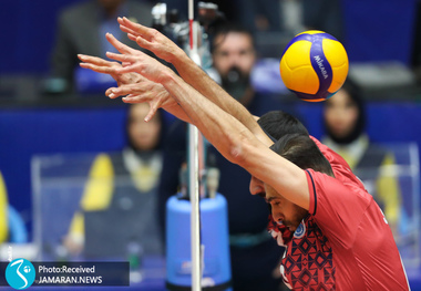 تصاویر| بازی نفسگیر فولاد و شهداب در فینال برگشت لیگ والیبال