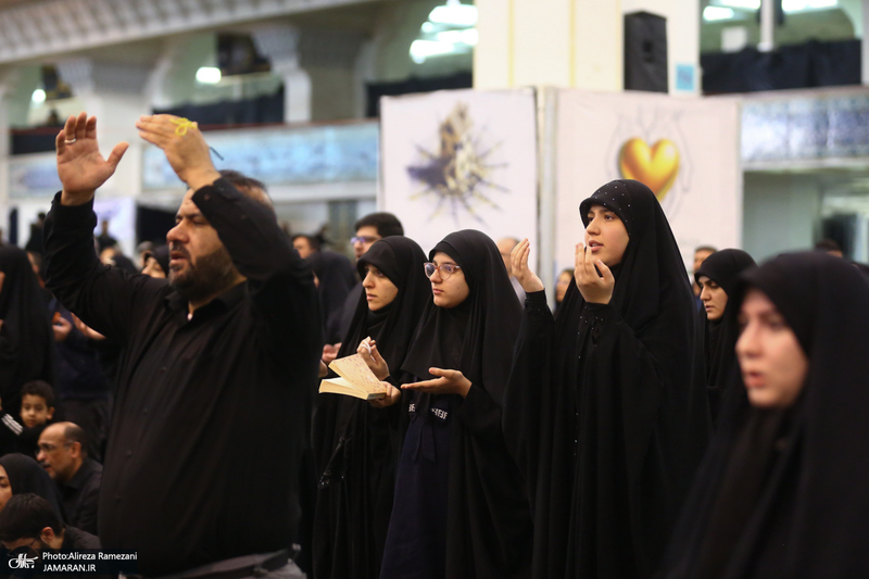 احیای شب بیست و یکم ماه مبارک رمضان در مصلی امام خمینی (ره) تهران