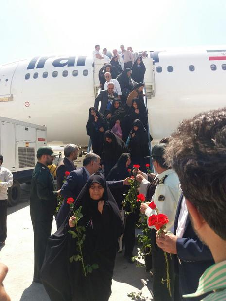 نخسین گروه زایران استان یزد از مکه بازگشتند