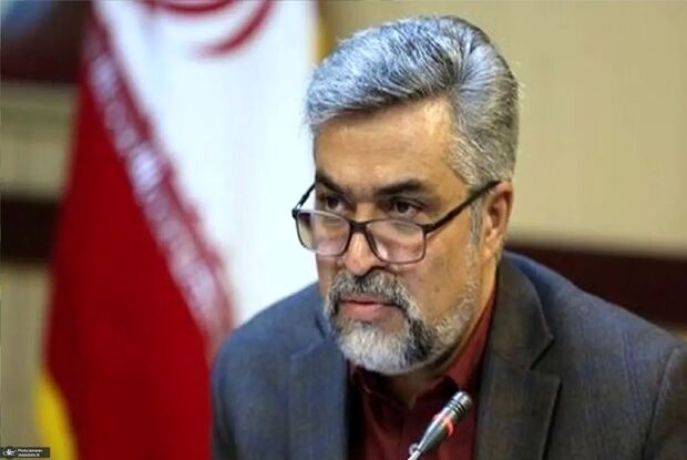 تجهیزات پزشکی در شوک ارزی؛ سخنگوی وزارت بهداشت: قرار نیست هزینه‌های درمان از جیب مردم پرداخت شود/ مردم تخلفات را به ۱۹۰ گزارش دهند