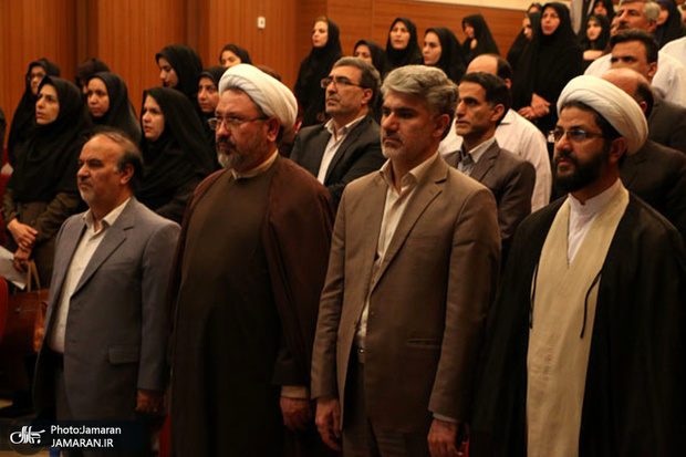 برگزاری همایش تبیین اندیشه امام خمینی(س) با موضوع جایگاه مردم در اندیشه امام در شاهین شهر+تصاویر