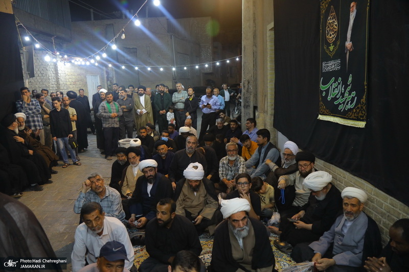 مراسم چهلمین روز تدفین رهبر شهید در دفتر آیت الله العظمی سیستانی در قم