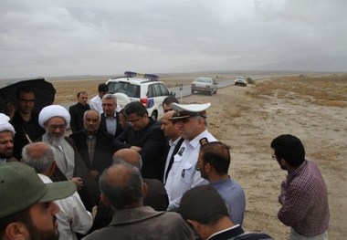 جاده های روستایی شهرستان تنگستان بهسازی شود